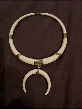 Tory Burch Cream and Gold Crescent Collar Necklace